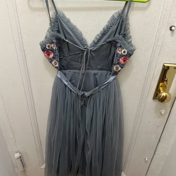 Needle & Thread Whisper Embroidered Tulle Midi Dress, Size 0 - Picture 11 of 12